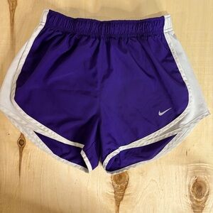 Nike Womens Shorts Small Dri-fit Purple Lined for Running and Sports